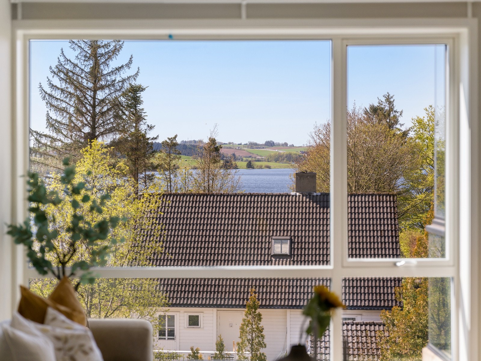 Utsikt fra stuen. Galleribilde