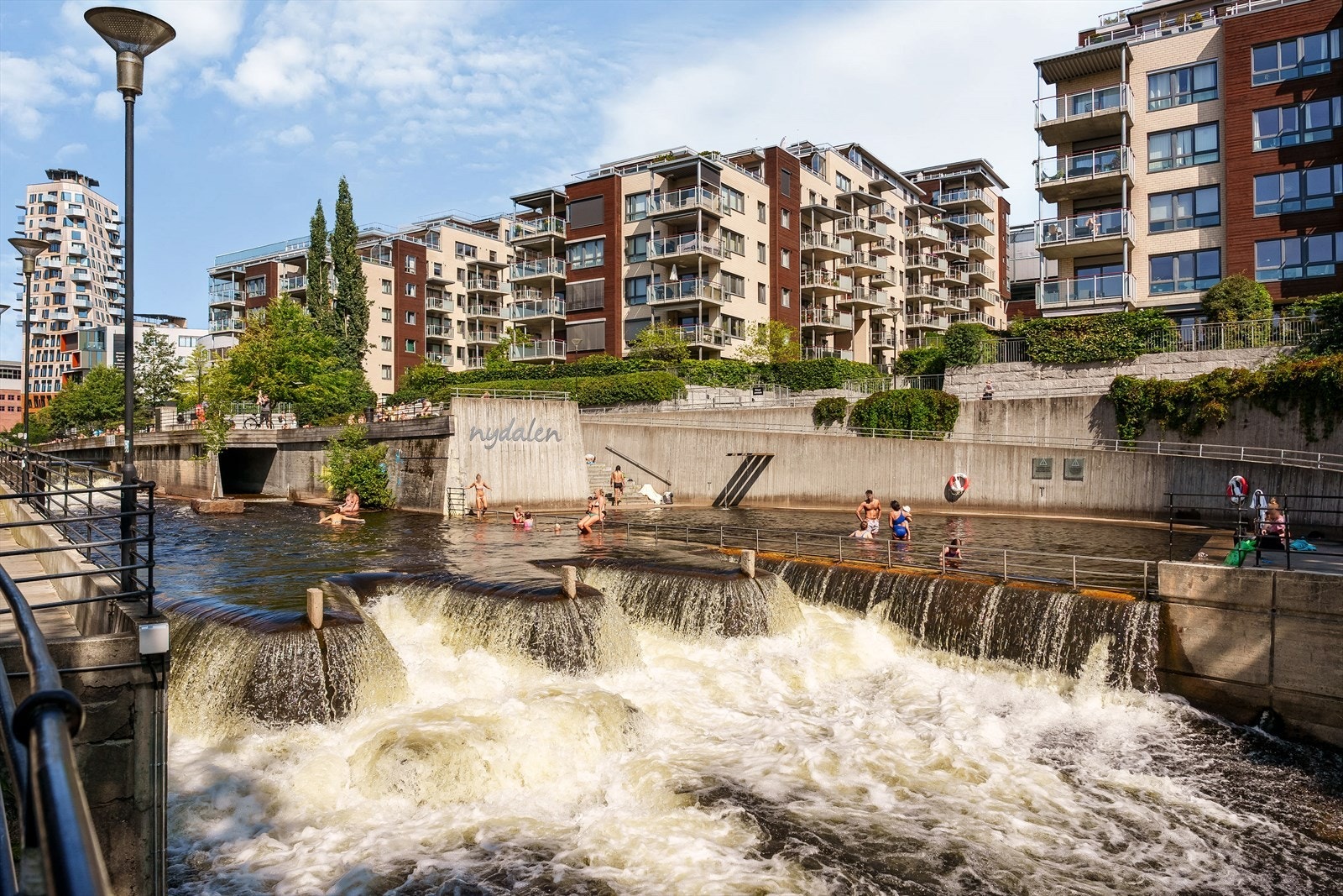 Akerselva på idylliske og populære badeplasser som Nydalsdammen. Galleribilde