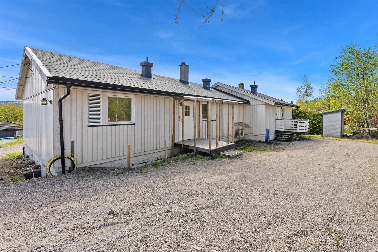 Inngangssiden av boligen Galleribilde