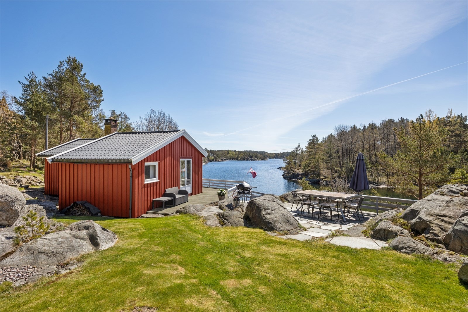 Hytten ligger sydvendt og har gode solforhold. Galleribilde