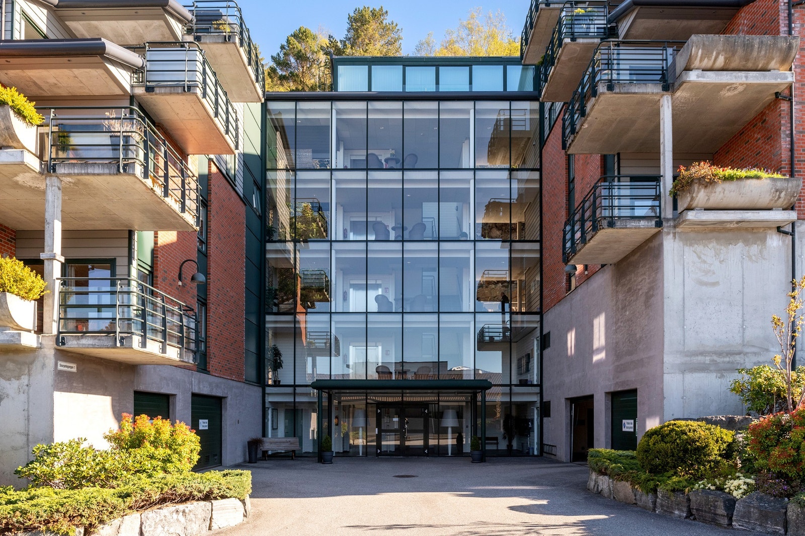 Flott adkomst til sameiet Galleribilde