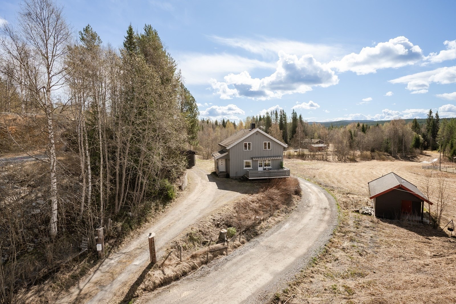 Velkommen til Mesnali og Vanghagagutua 10! Fotograf: Reidar Valberg. Galleribilde
