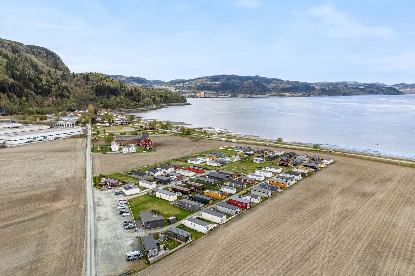Fra fritidsboligen er det korte avstander til både Trondheim og Orkanger sentrum. Galleribilde
