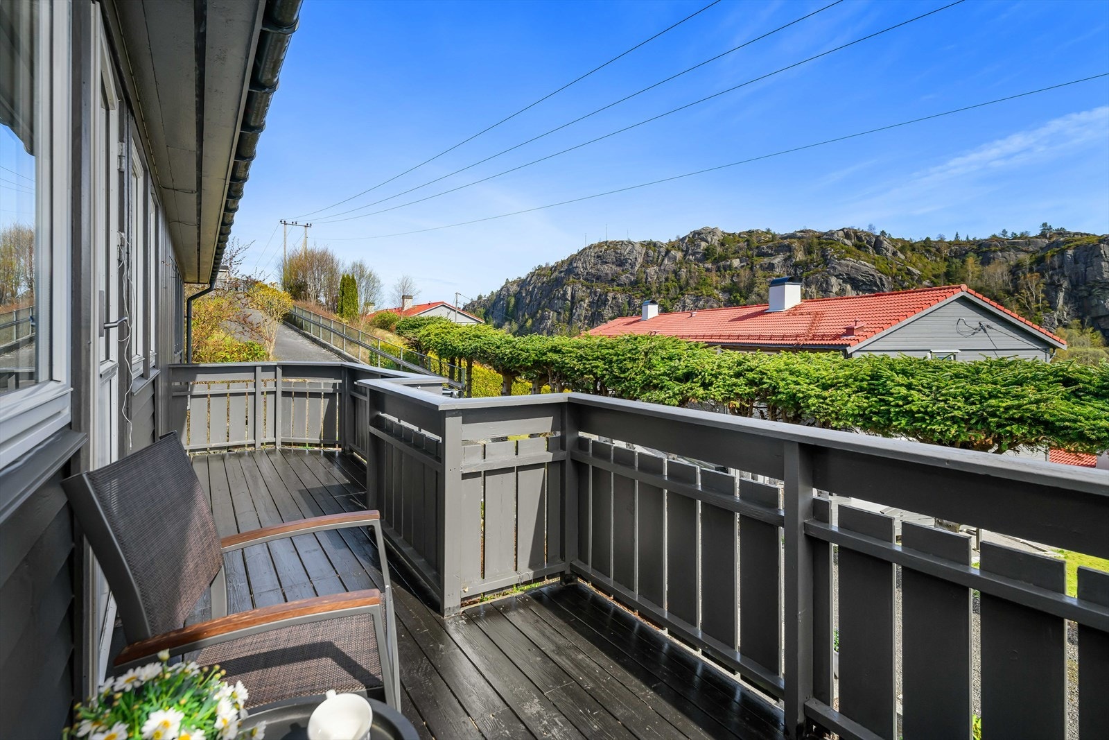 Altanen måler ca. 9,7 m² Galleribilde