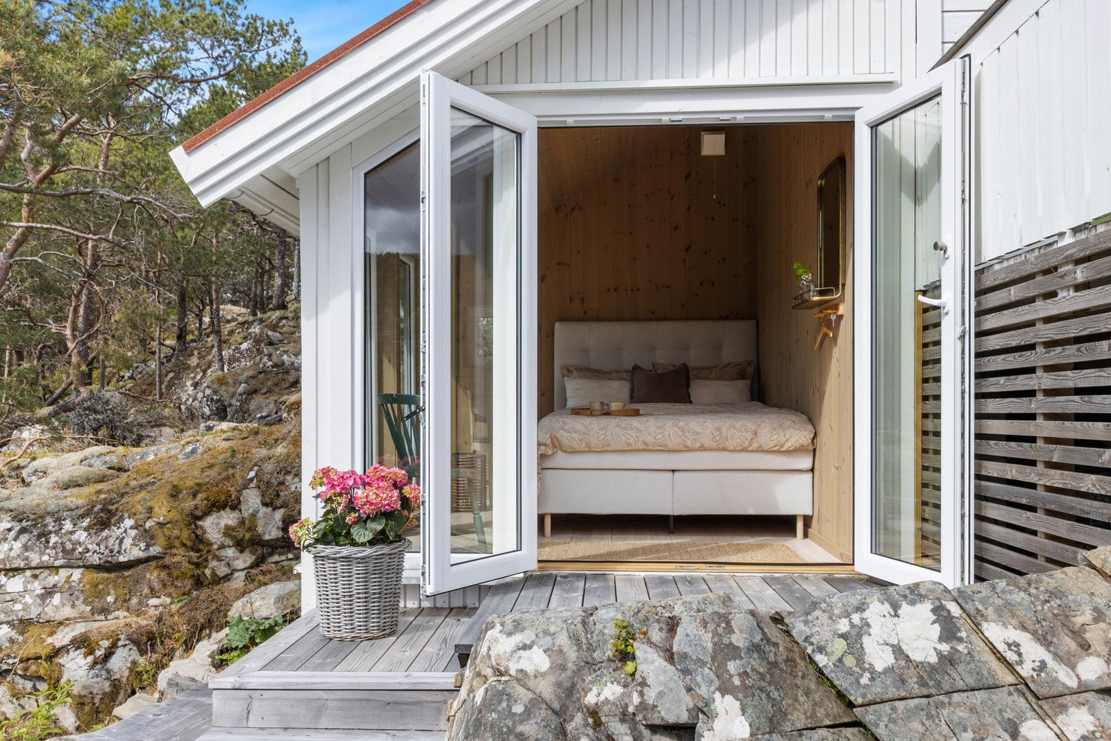 Velkommen inn til soveplass med nydelig utsikt! Galleribilde