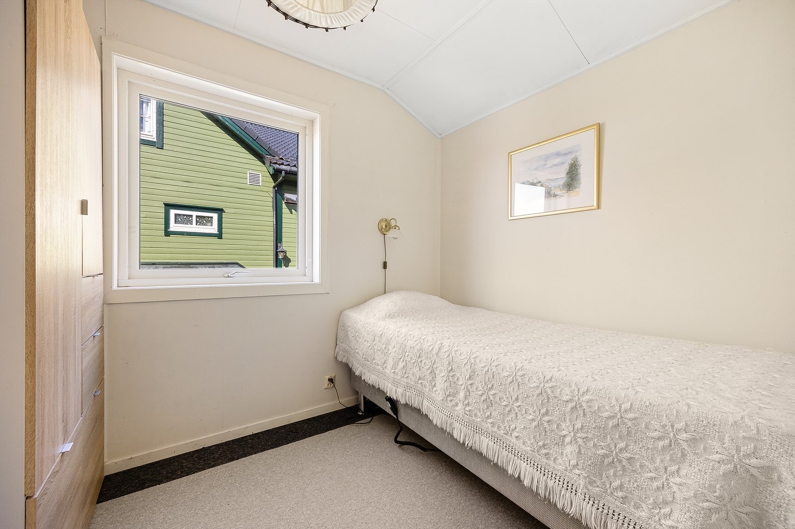 Soverom nummer to på ca. 6,3 m². Galleribilde