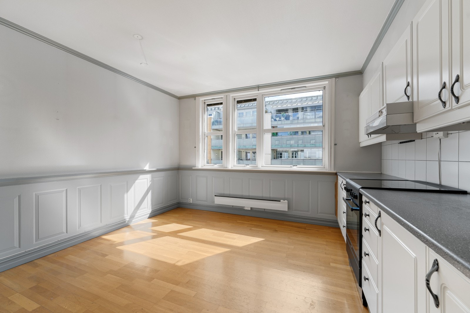 Ventilasjonen sikres av et mekanisk avtrekk koblet til bygningens sentrale anlegg. Galleribilde