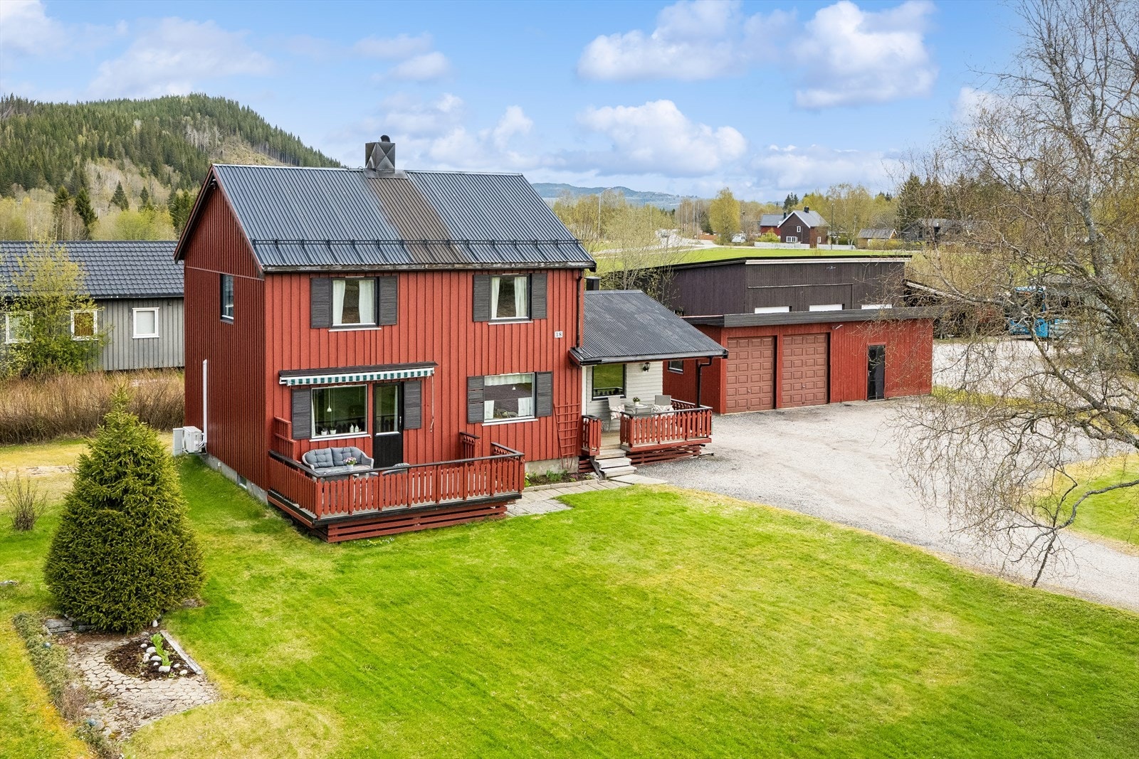 Velkommen på visning av enebolig med sentral beliggenhet! (Foto: EFKT / Line Ottesen Berre ) Galleribilde