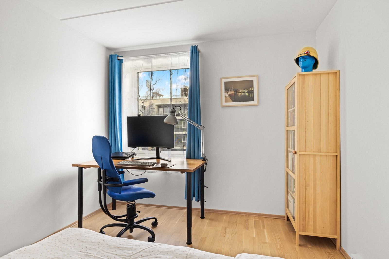 Begge rommene har godt med lysinnslipp. Galleribilde