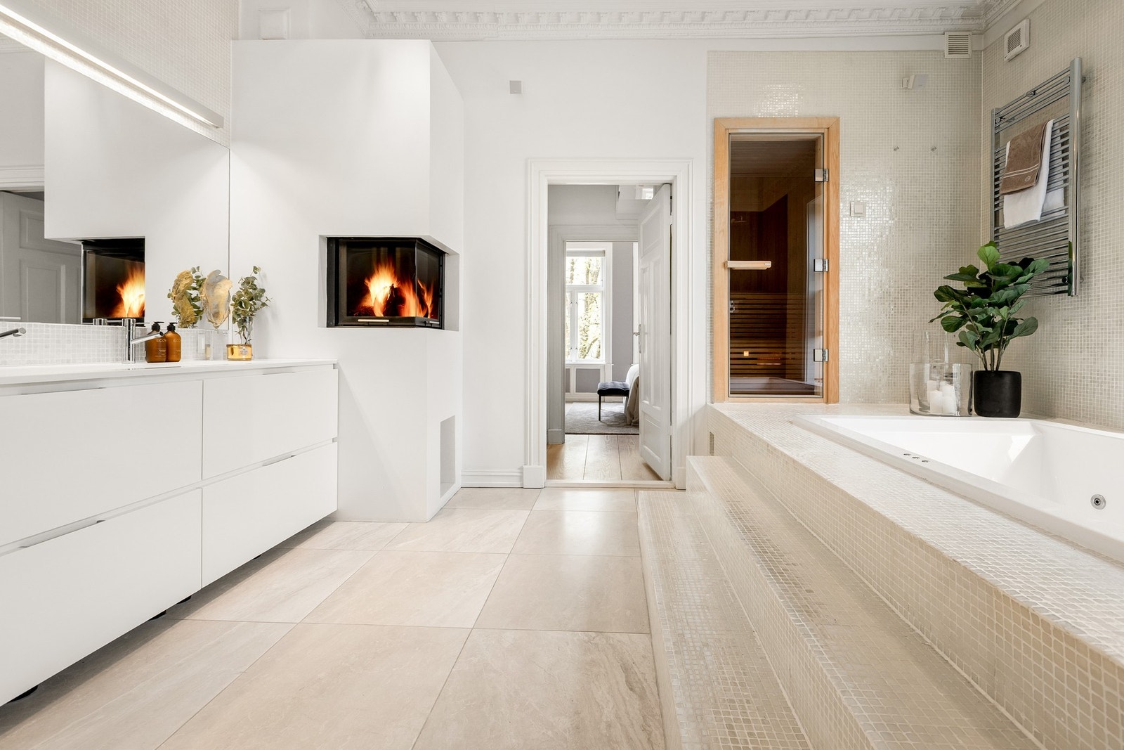 Velkommen inn til leilighetens private spaavdeling. Galleribilde