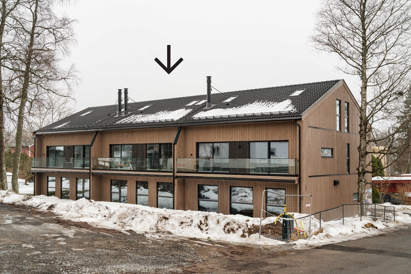Enheten er 2 av 3 stk i rekken. Galleribilde