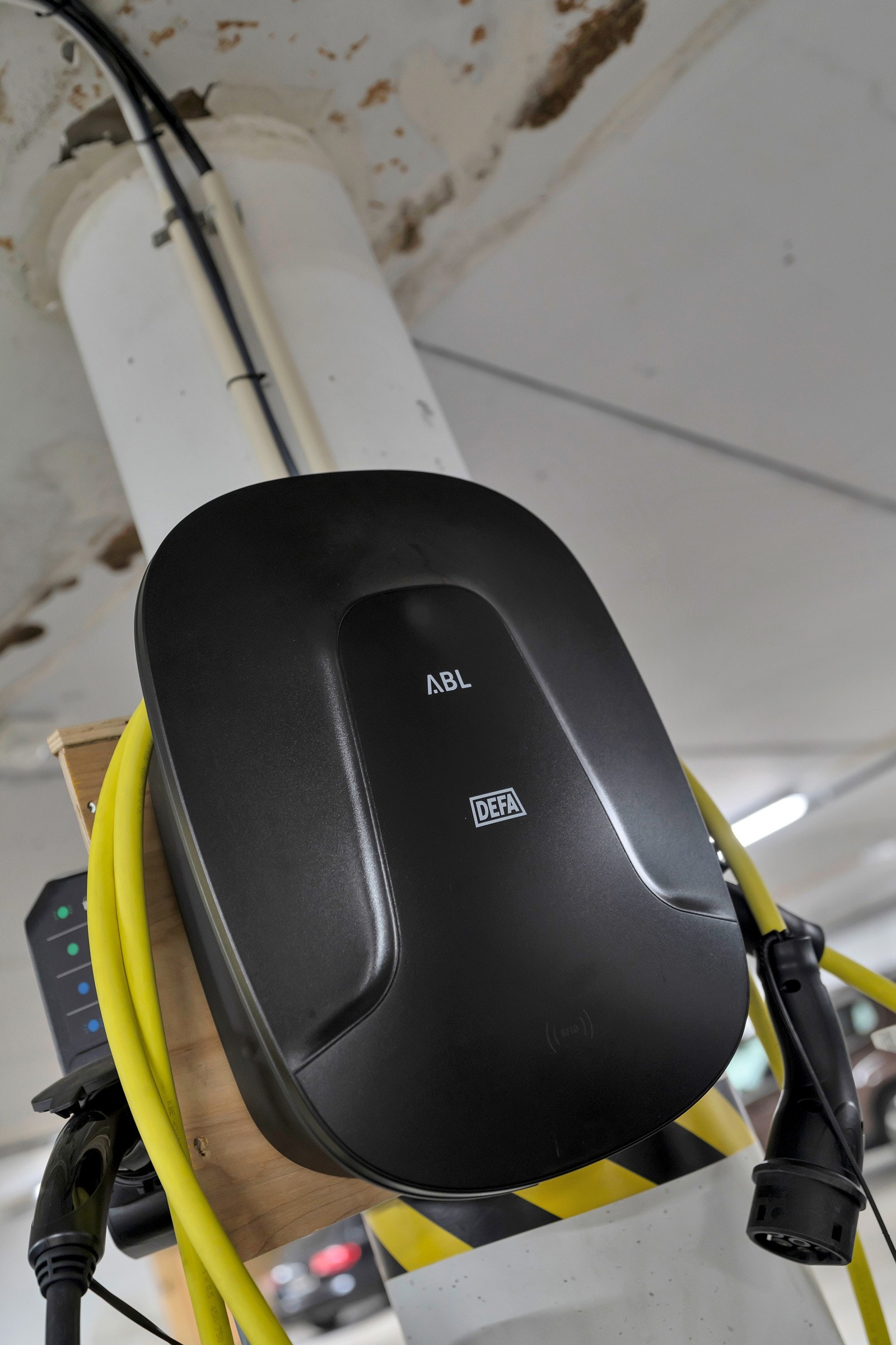 El-bil lader installert i 2023. Galleribilde