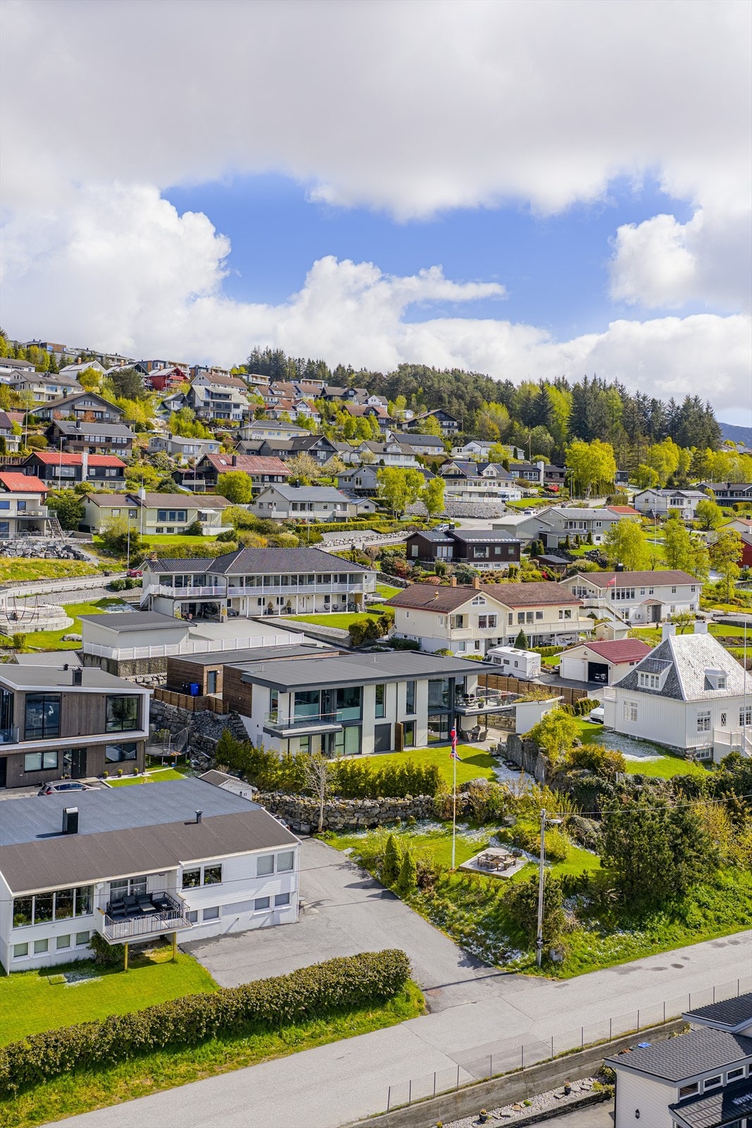 Eiendommen sett fra luften Galleribilde