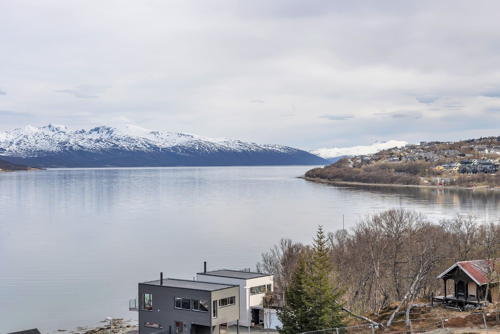 Utsikt mot nord. Galleribilde