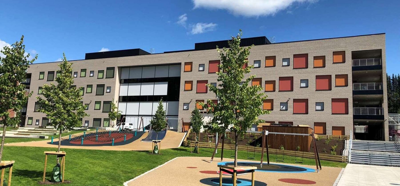 Bekkestua skole ligger i gangavstand fra leiligheten Galleribilde