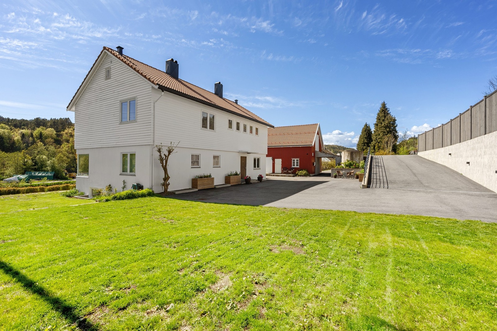 Boligens inngangsparti Galleribilde