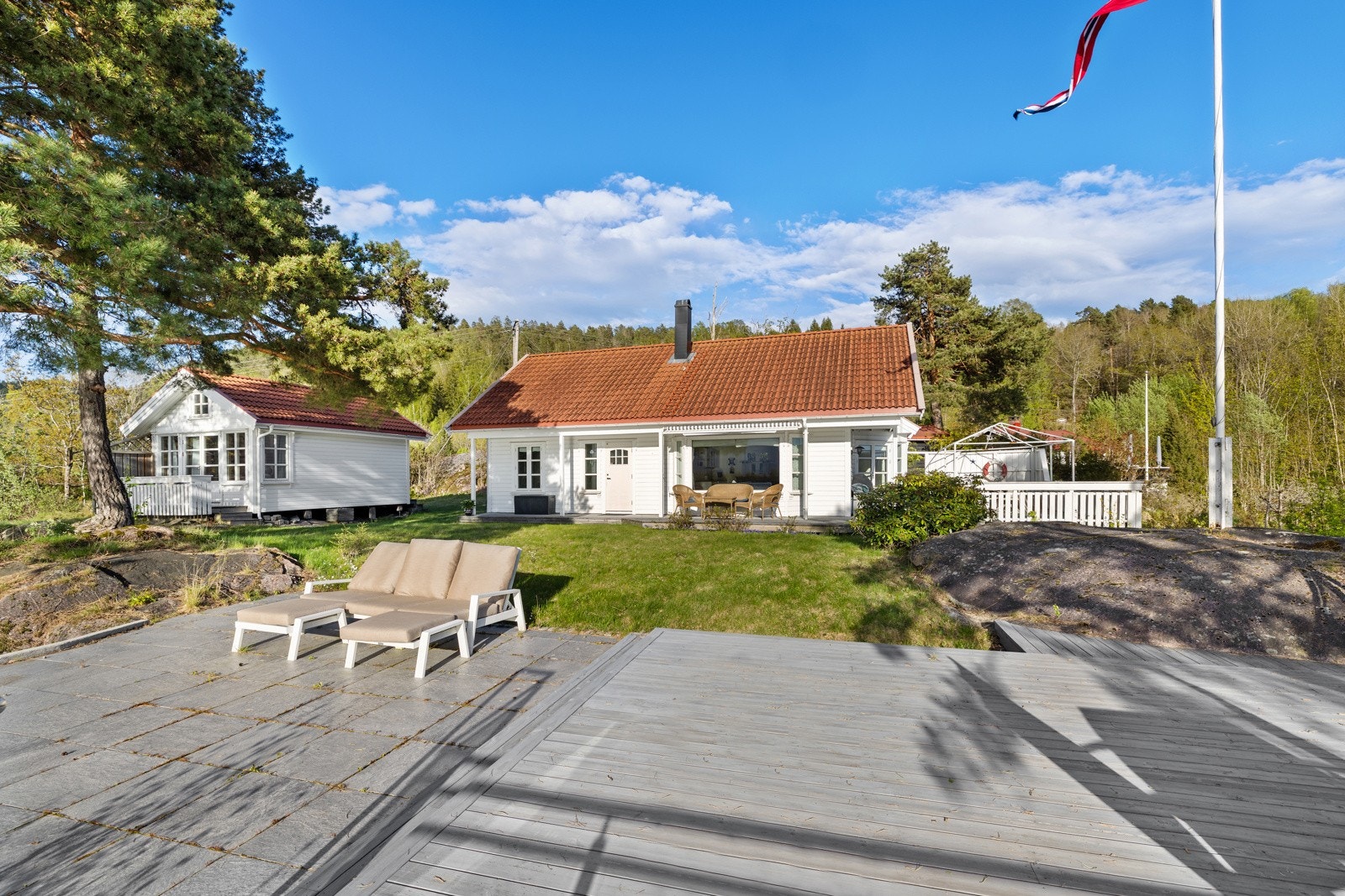 Flislagt terrasse og platting Galleribilde