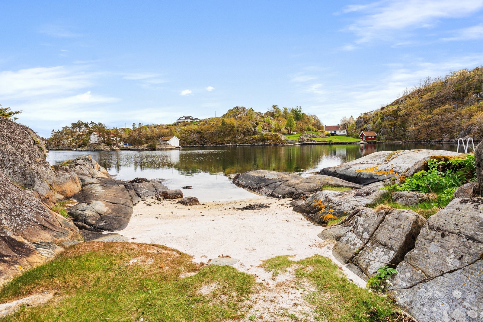Nydelig i strandsonen Galleribilde