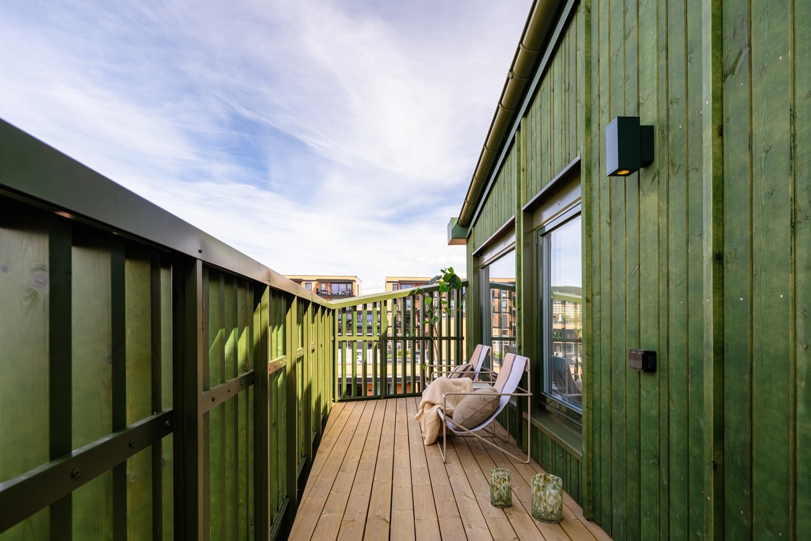 Leiligheten byr på hele tre balkonger med fantastisk utsikt og gode solforhold. Galleribilde