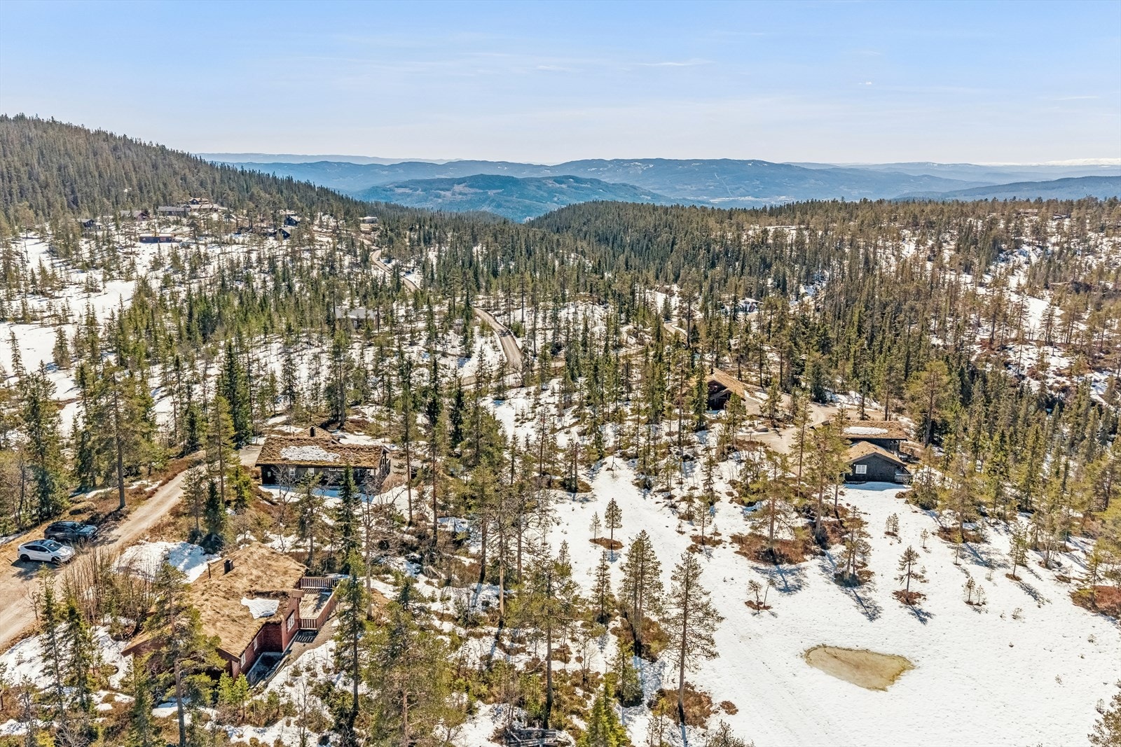 Området er kjent for sitt åpne fjellandskap, store skogsområder. Galleribilde