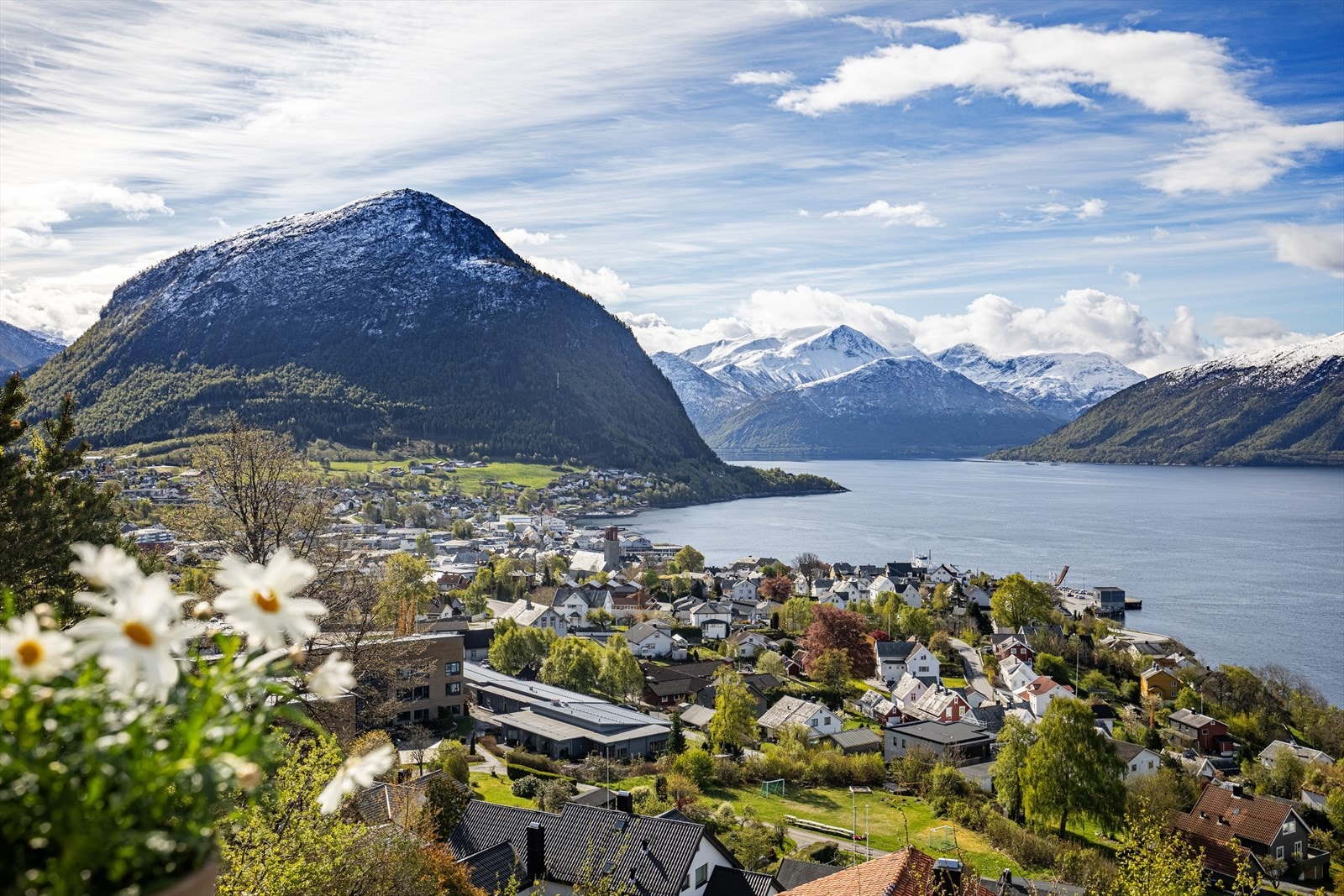 Velkommen til Kusymrevegen 1A v/ Ludvig Sandström, Notar (Foto: Blåtind Fotografikk) Galleribilde