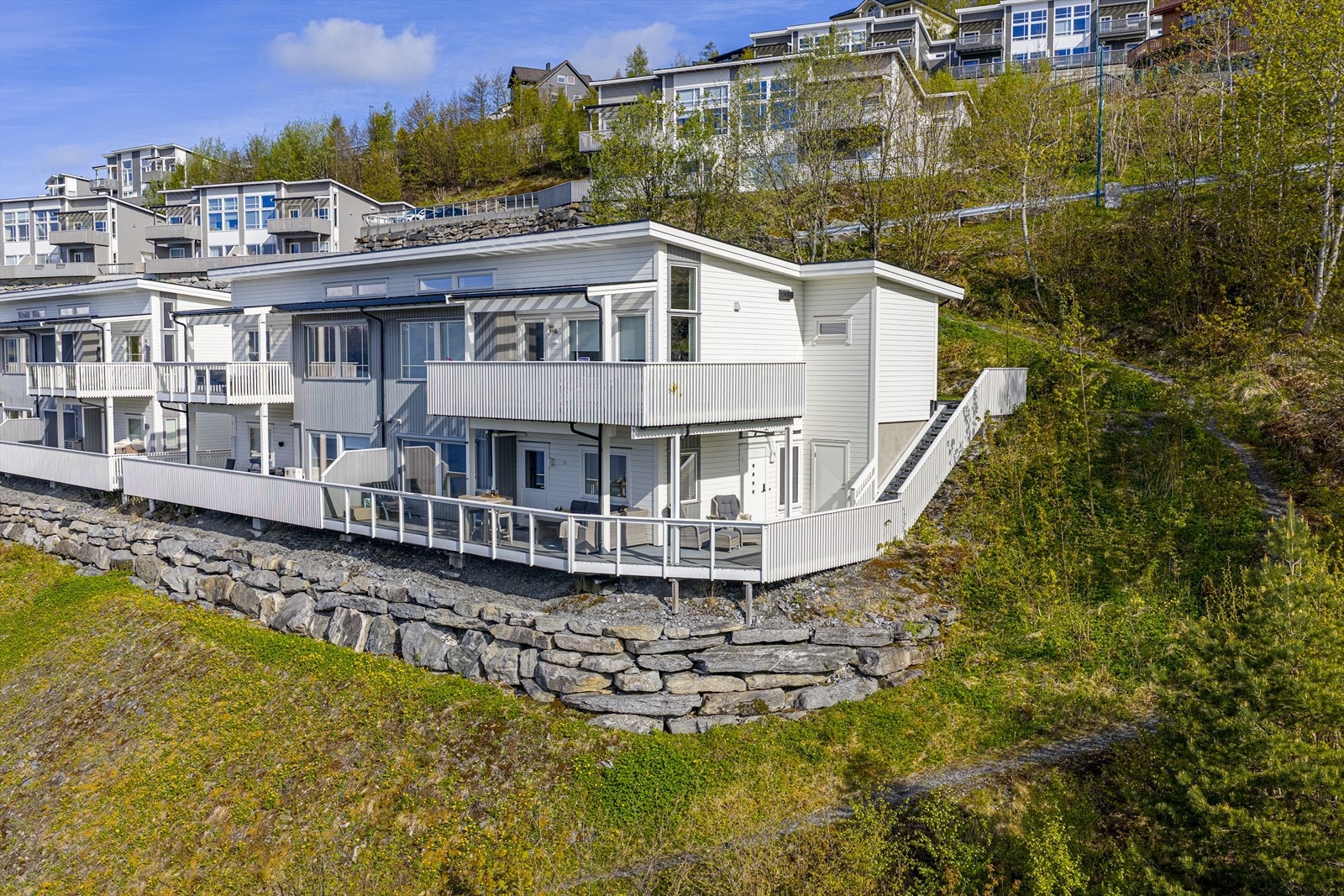 Ser du etter en moderne leilighet med en flott beliggenhet bør du se videre! Galleribilde