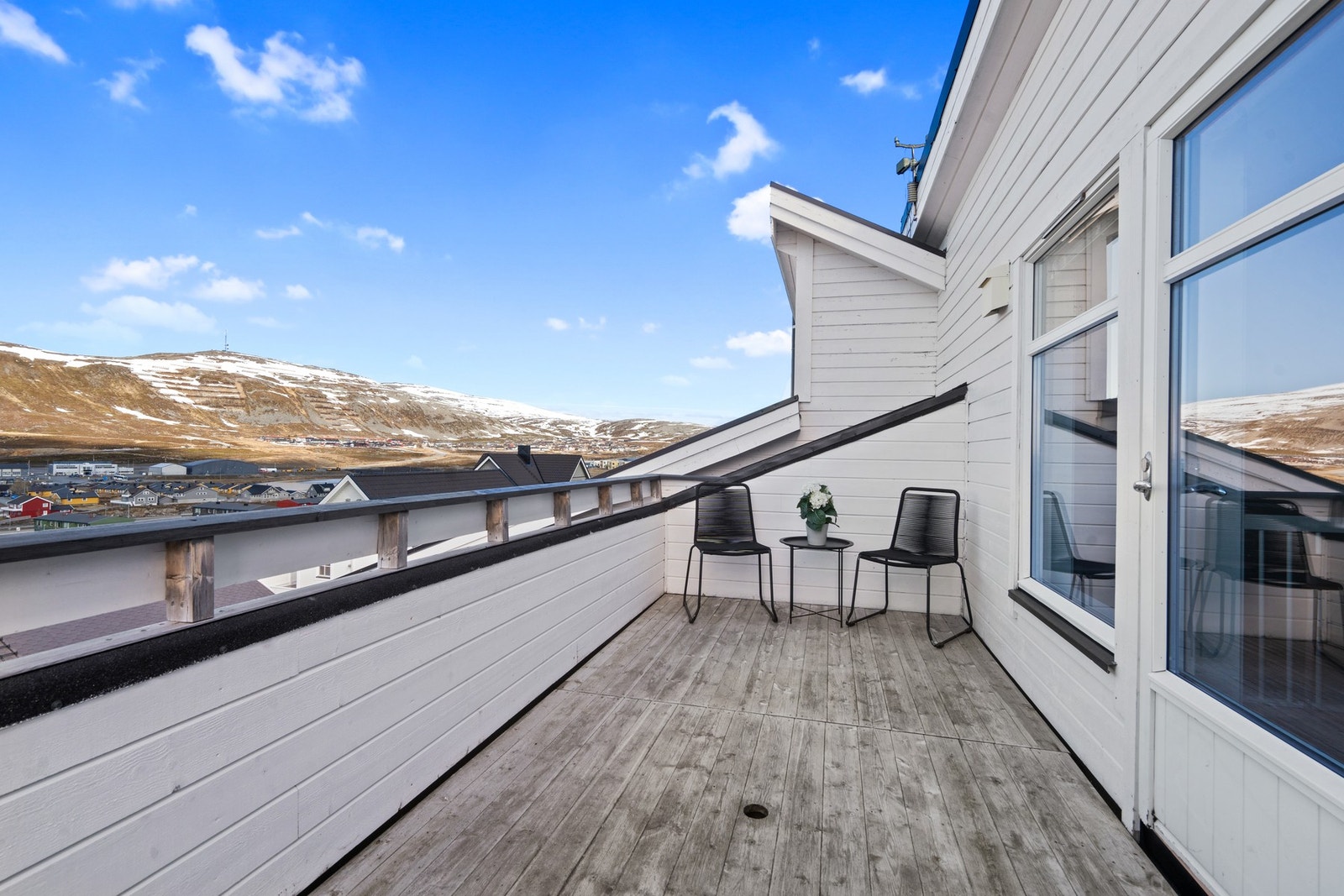 Balkong fra loftstue Galleribilde