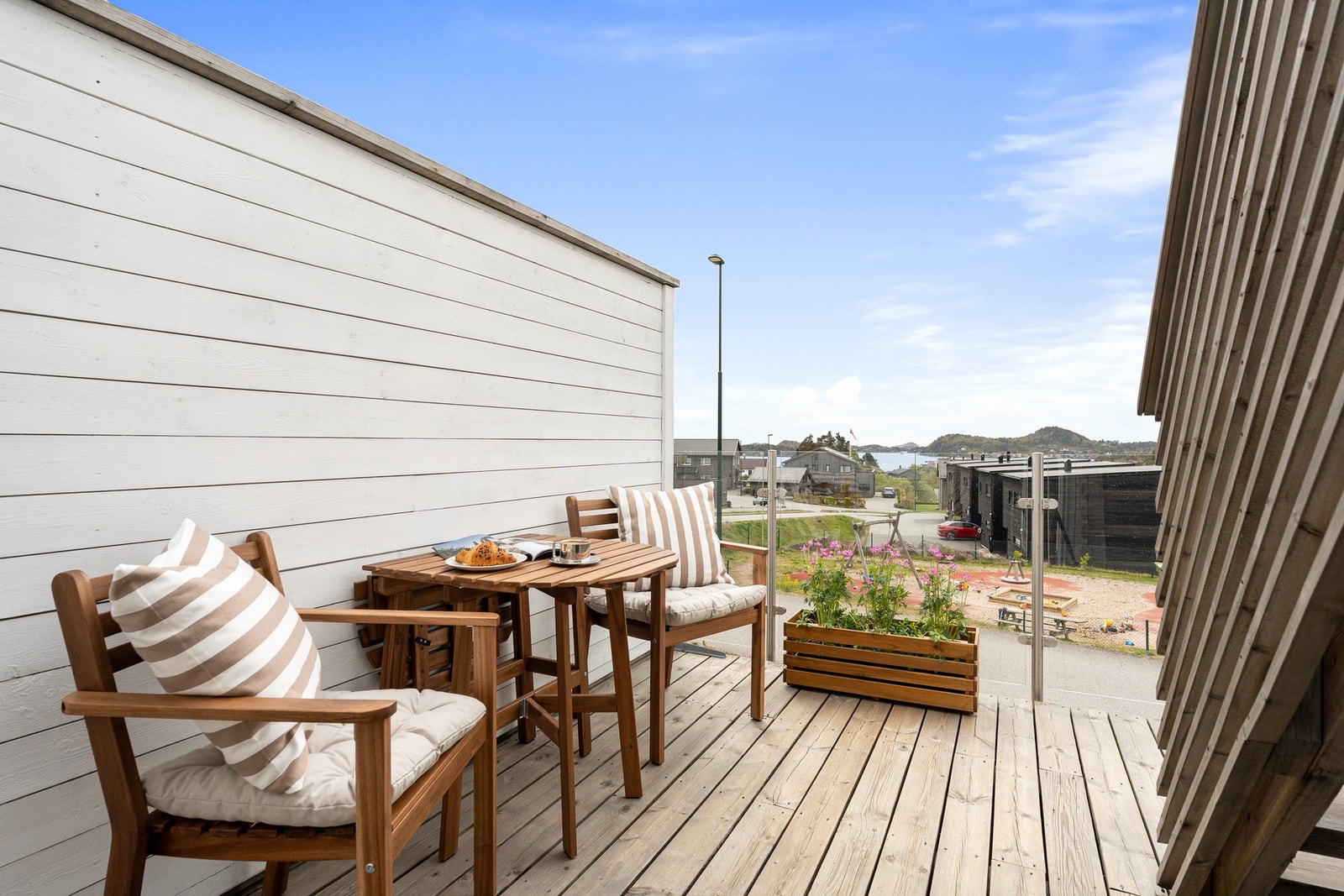 Veranda med trapp til takterrasse Galleribilde