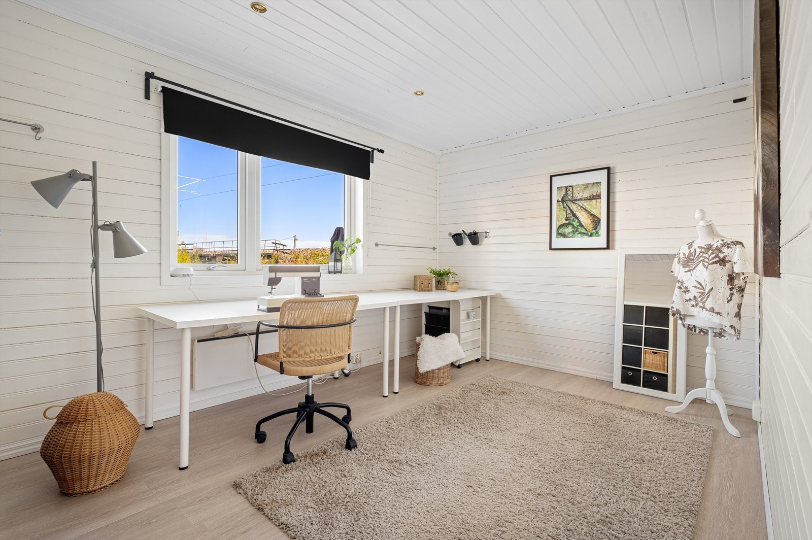 Soverom som i dag blir brukt til kontor/syrom på 11,8m² Galleribilde