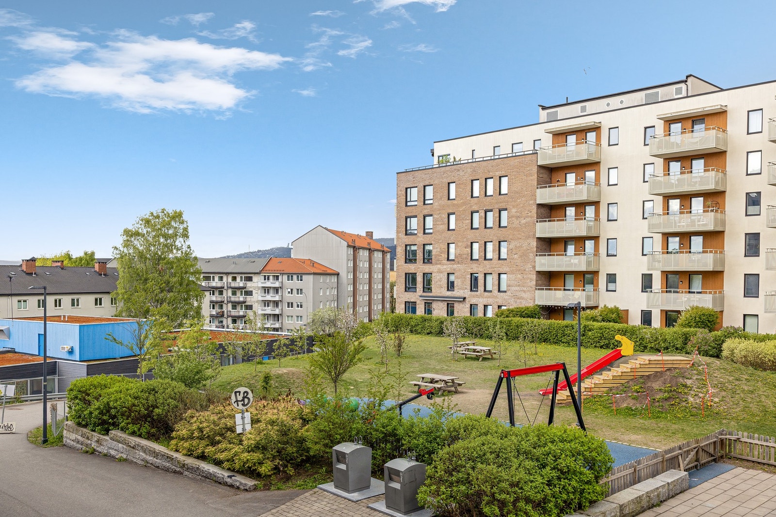Lekeplass i boligområdet. Galleribilde
