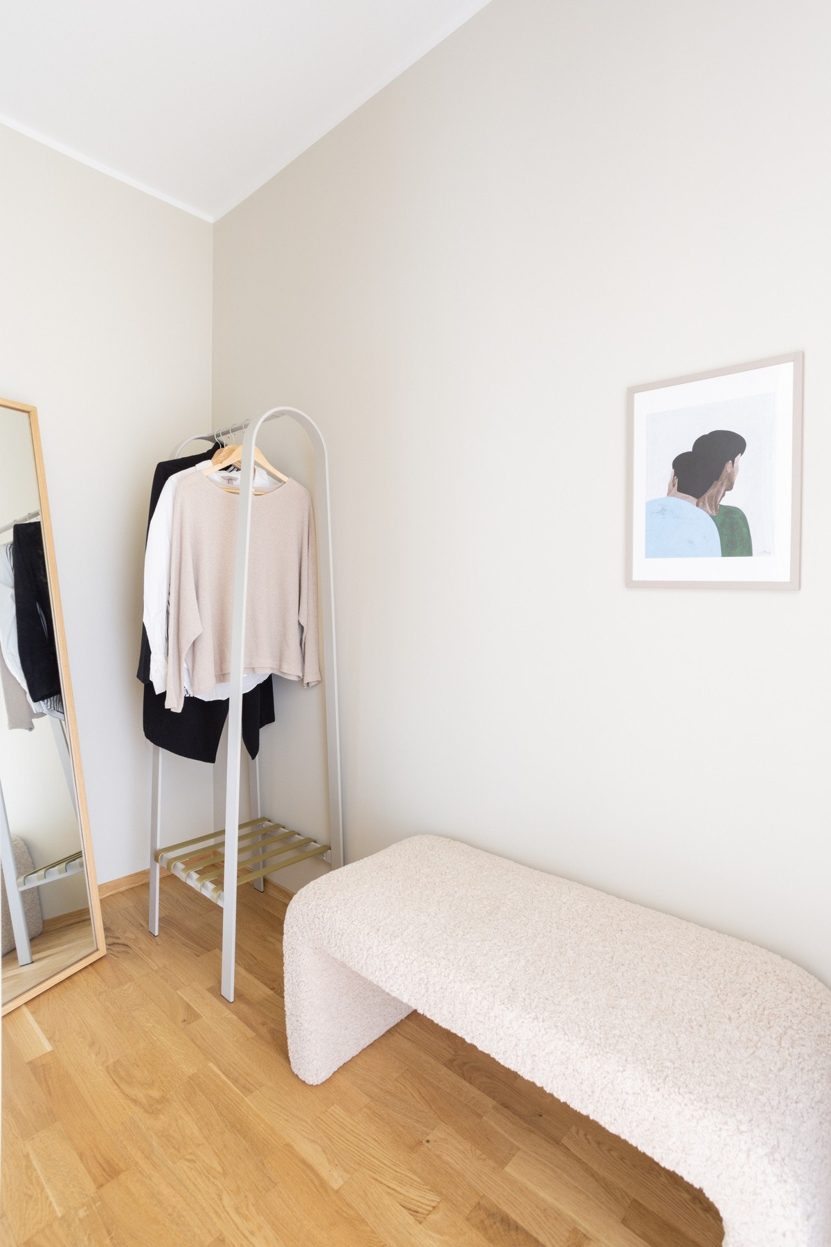 I tilknytning til rommet er det en praktisk innvendig bod/walk-in-closet. Galleribilde