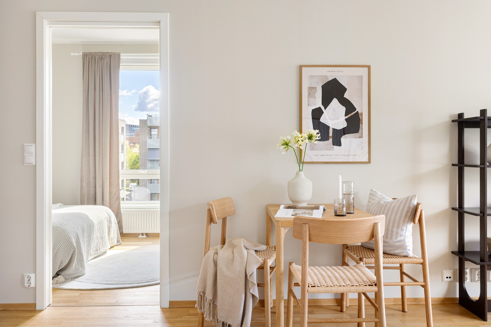 Det er også plass til spisebord. Galleribilde