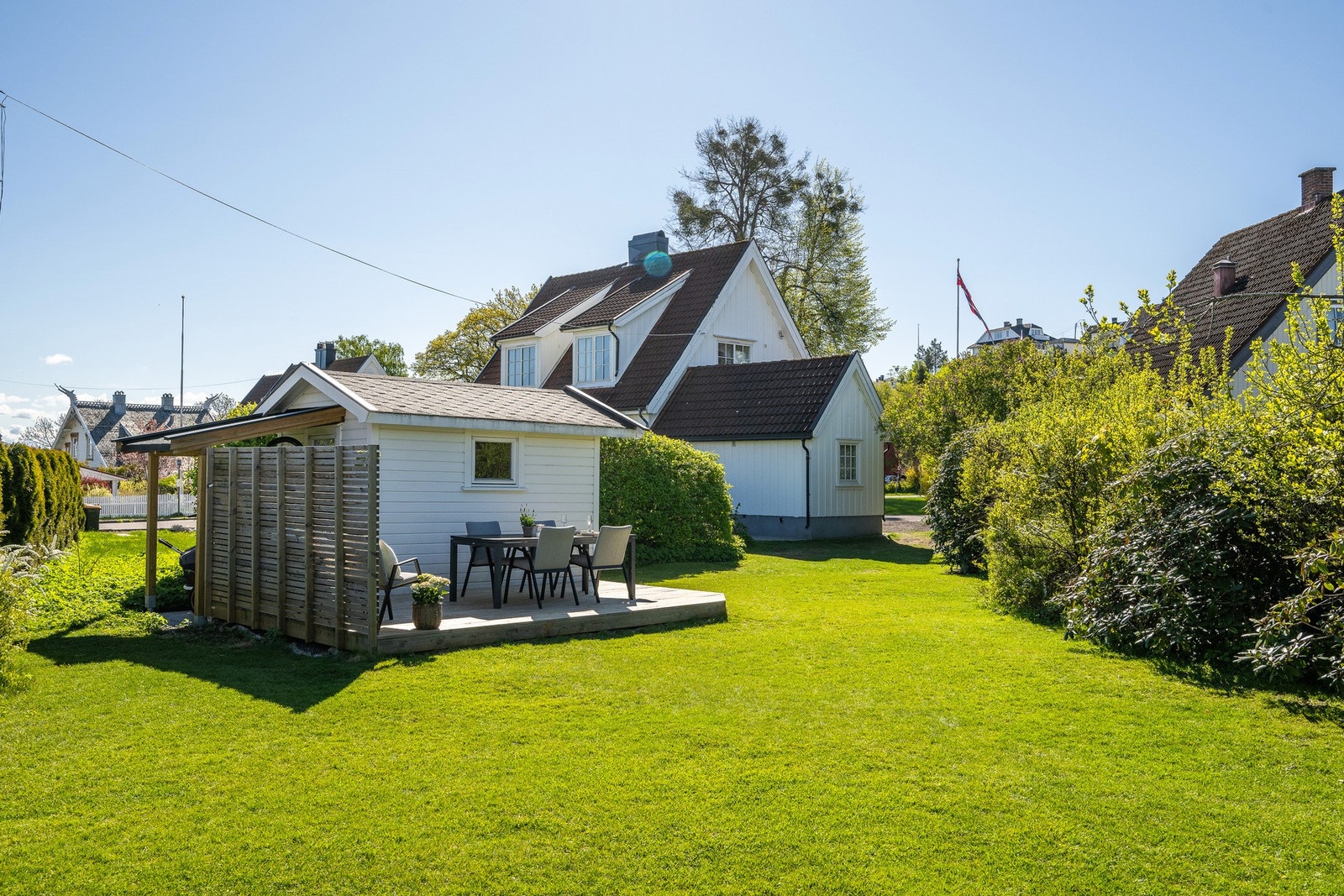 En fantastisk eiendom med mye hage! Galleribilde