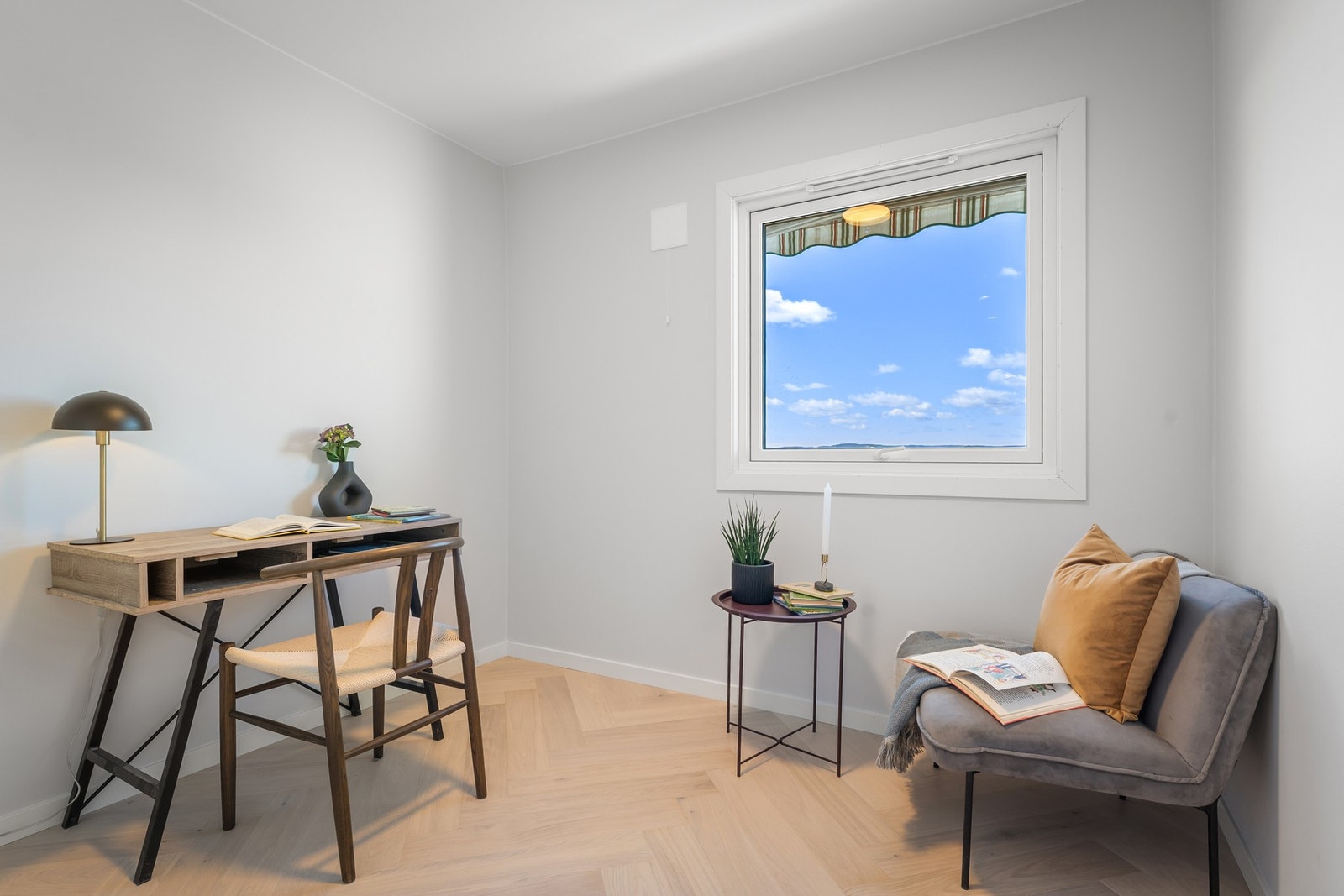Soverom nr. 3 perfekt som barnerom, gjesterom eller hjemmekontor Galleribilde