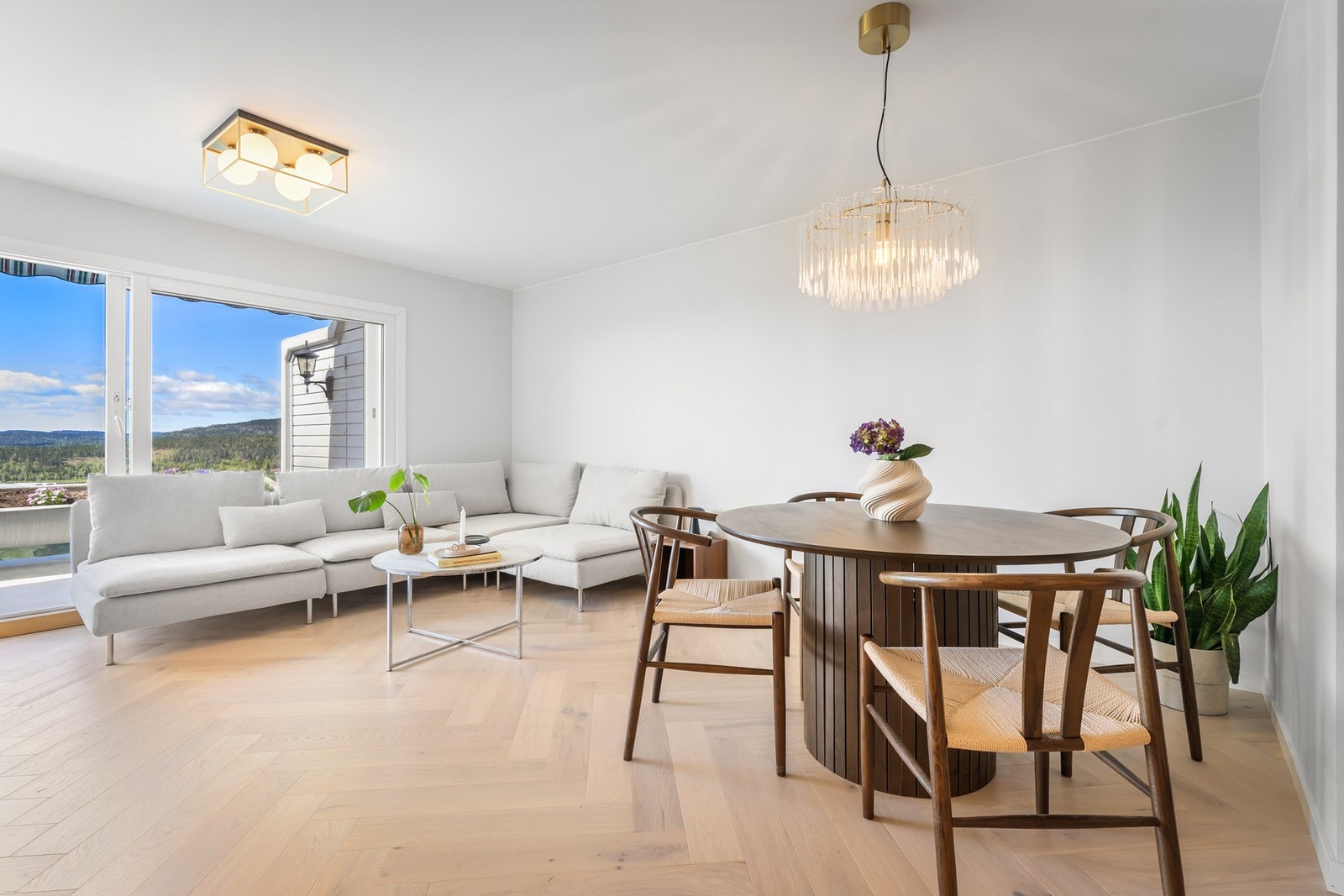 Stilren leilighet med topp standard. Galleribilde