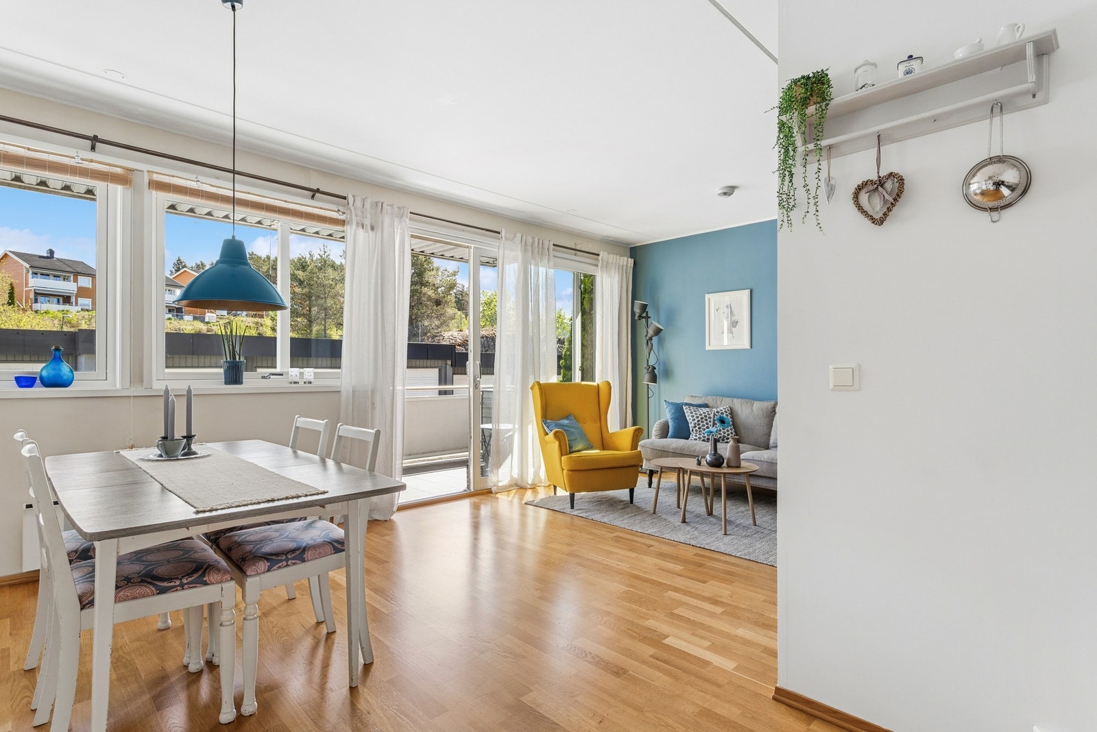 Boligbygget ble opprinnelig oppført i 2000 og ombygget fra hotell til leiligheter i 2005. Galleribilde