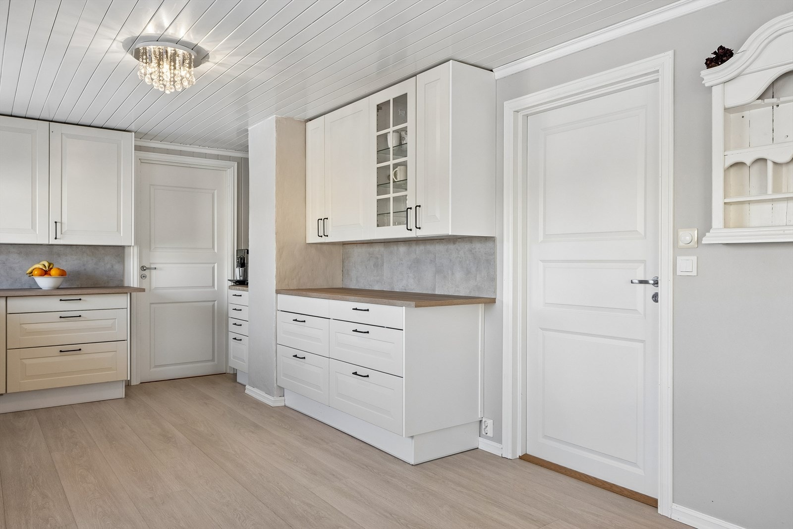 Boligen ble tilbygget og renovert i 1998 Galleribilde