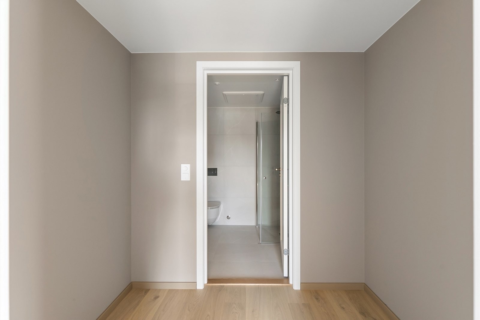 Walk-in garderobe. Galleribilde