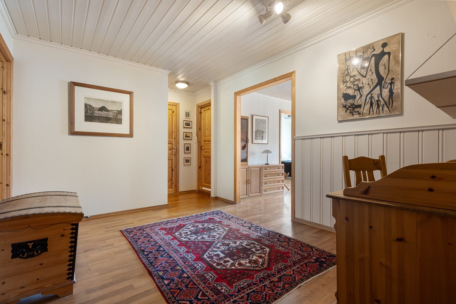 Her har du mulighet for å arbeide i fred og ro samtidig som du er tilstede med andre som er hjemme. Galleribilde