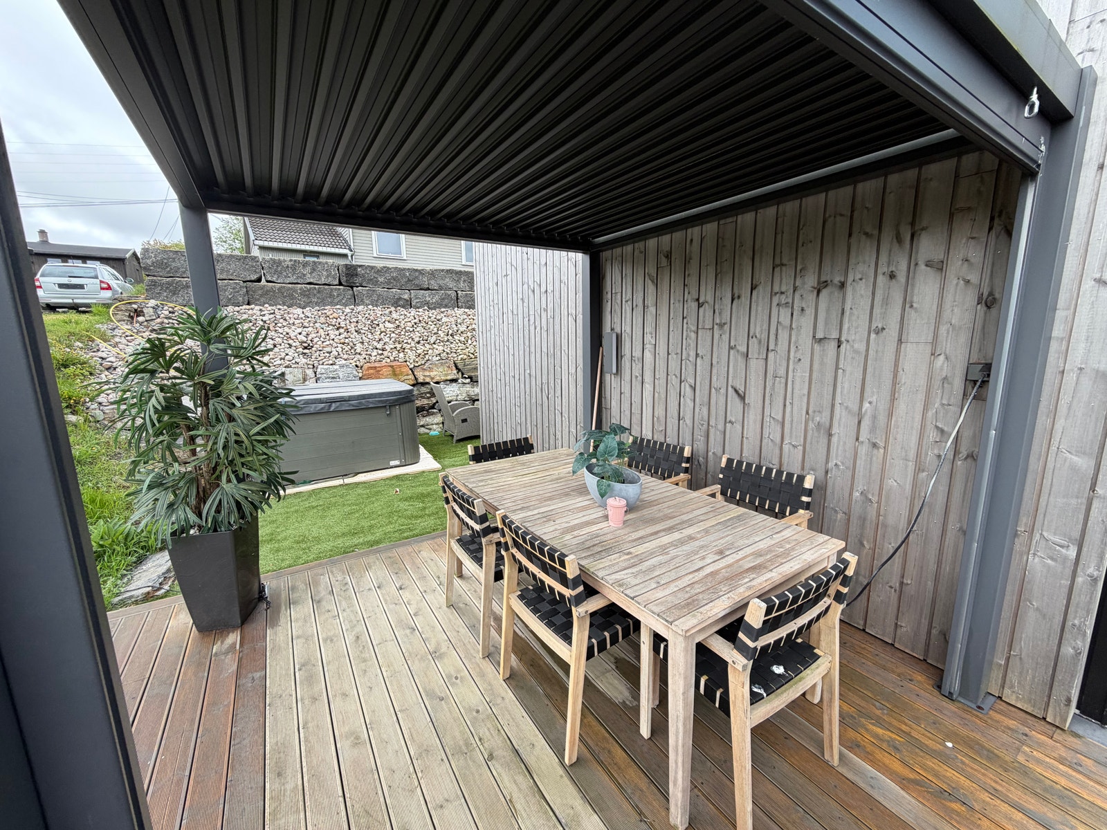 Fin uteplass med pergola Galleribilde