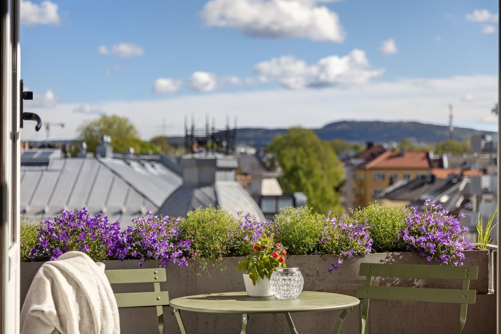 Velkommen til Bogstadveien 46B presentert av Andreas Bjerke Hansen i DNB Eiendom Galleribilde