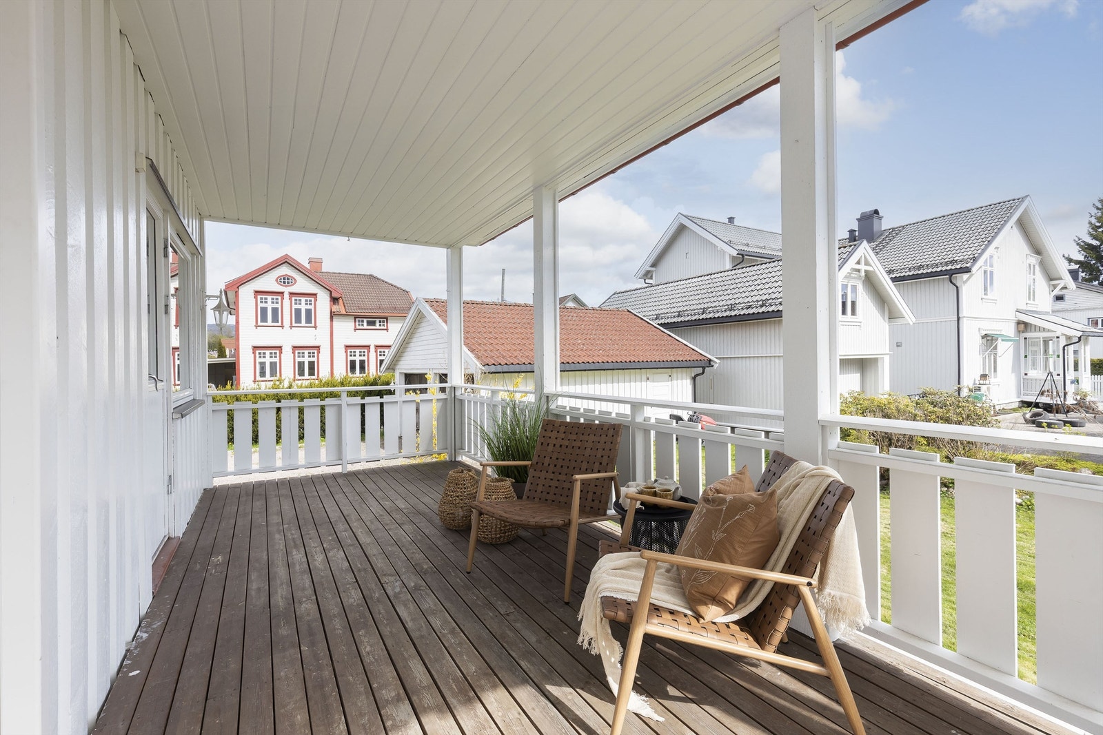 Rolig og trivelig nabolag. Galleribilde