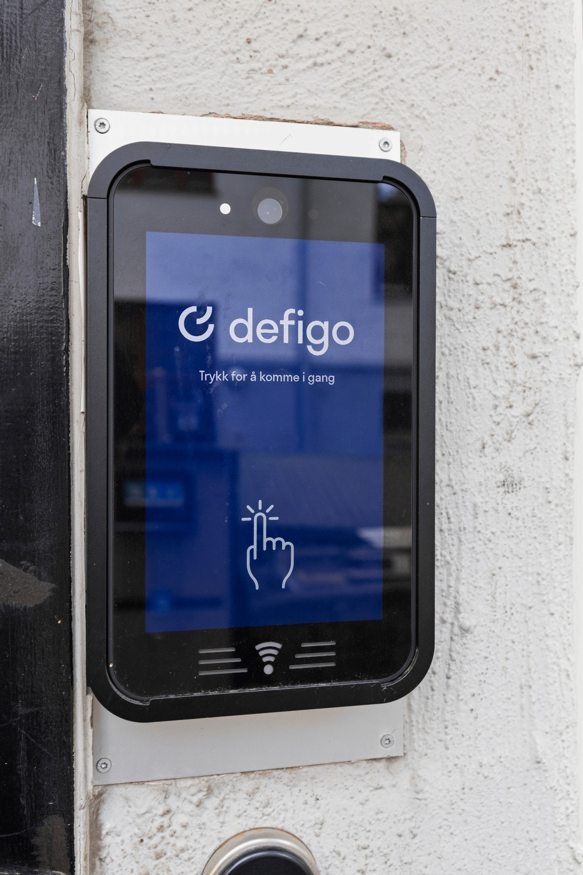 Sameiet har et hyggelig inngangsparti med Defigo system. Galleribilde