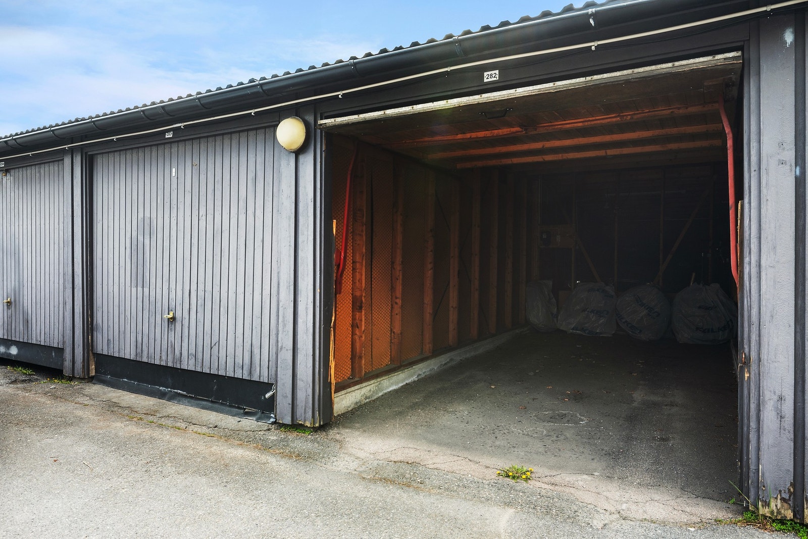 Det følger med garasjeplass. Galleribilde