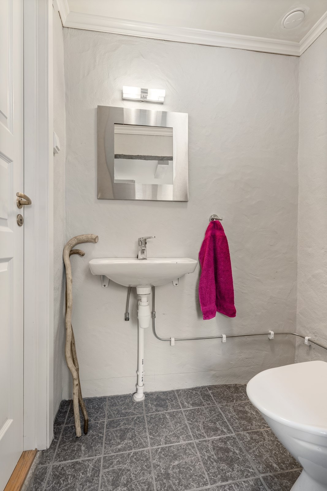 Toalettrom i anneks Galleribilde