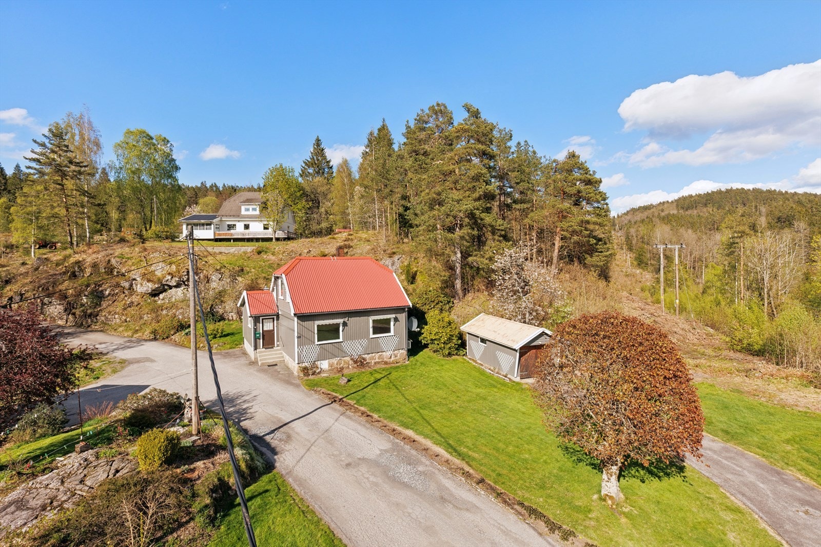 Eiendommen ligger fritt til. Galleribilde