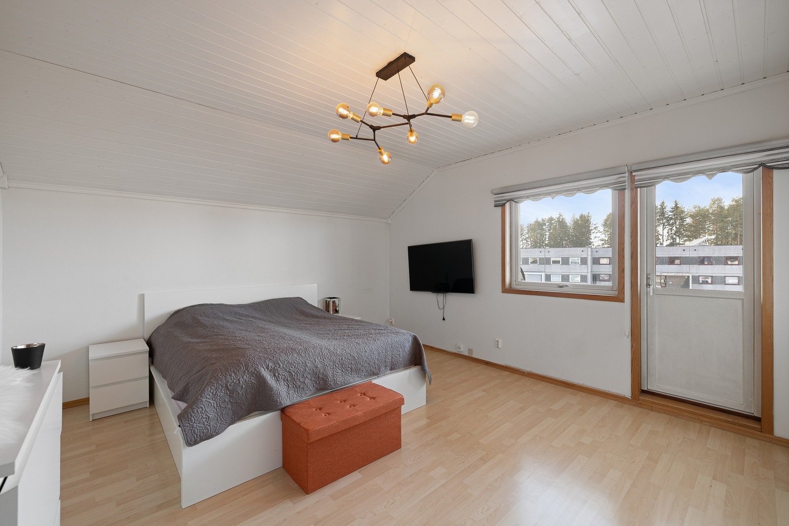 Soverom 4 med utgang til egen balkong. Galleribilde