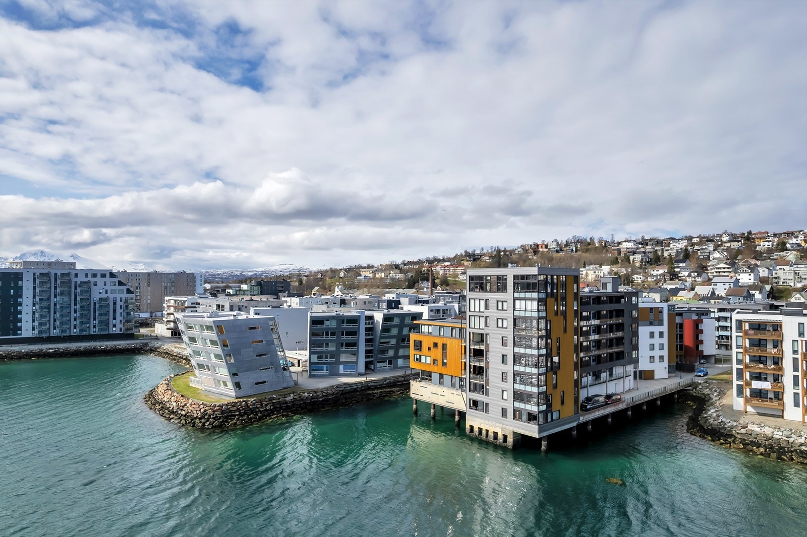 Leiligheten ligger på toppen av bygget. Galleribilde