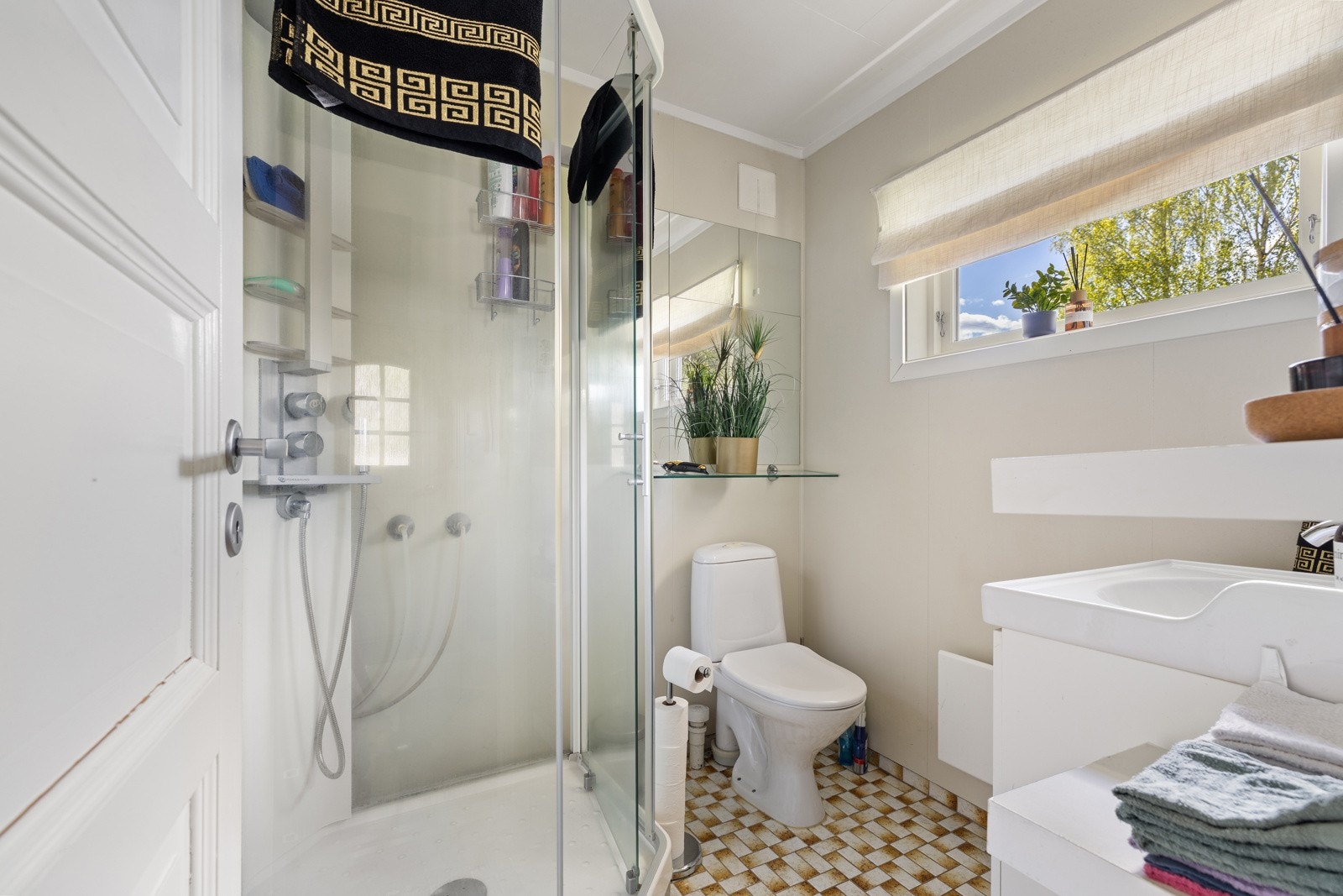 Bad med wc. Galleribilde