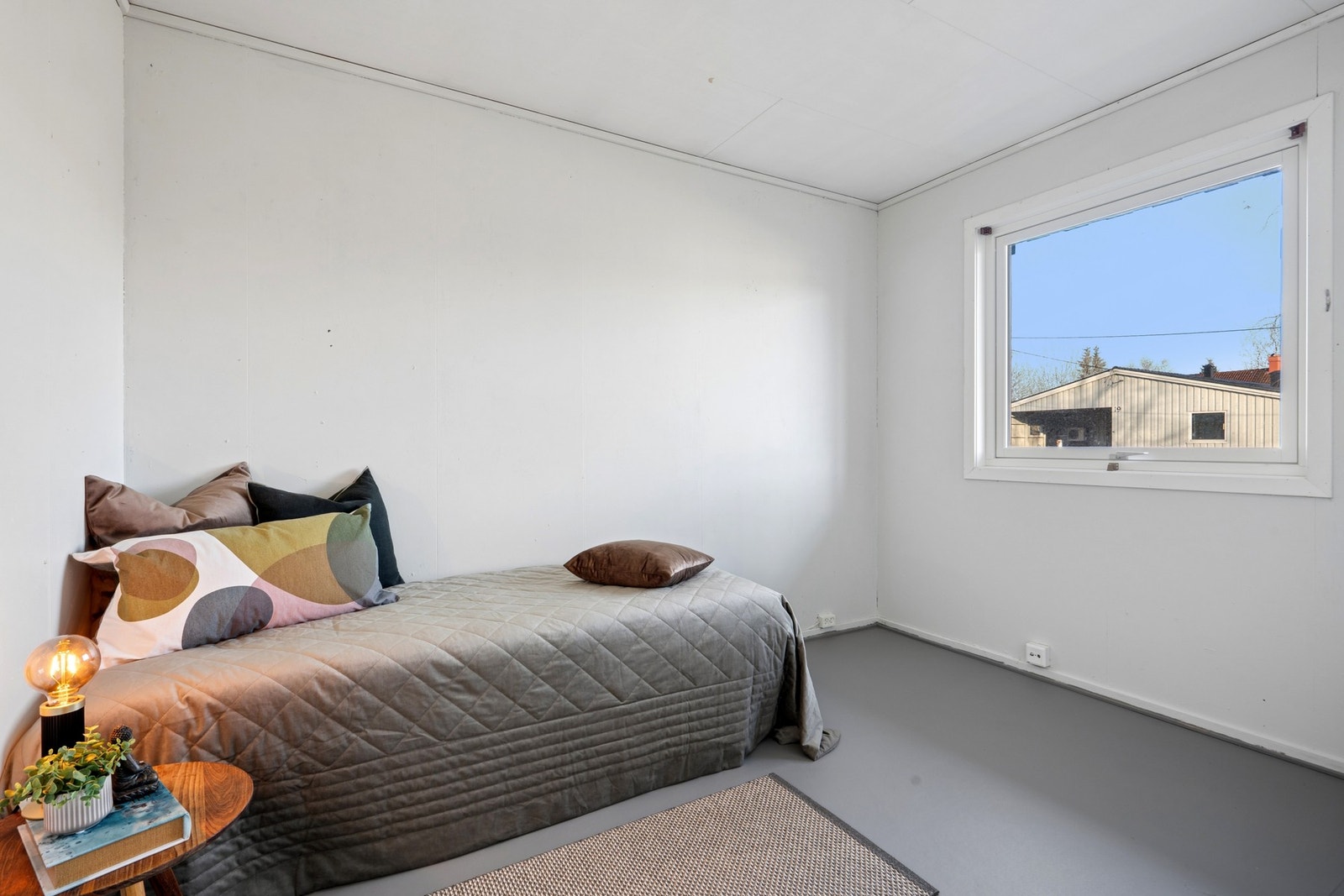 Ideelt som barnerom, gjesterom eller kontor. Galleribilde